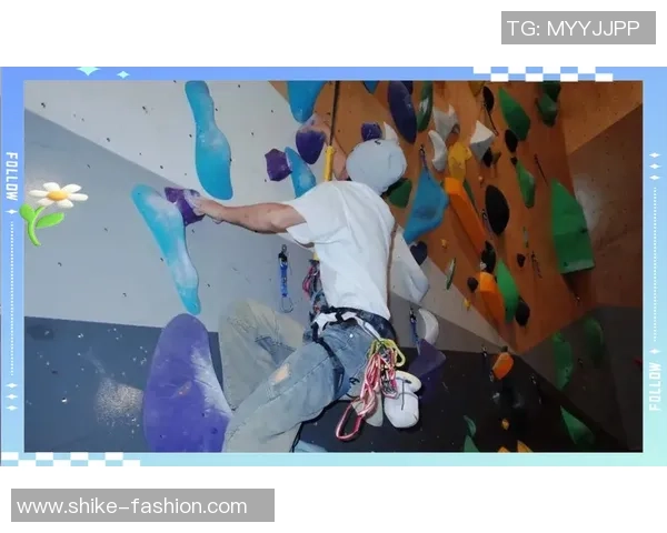 深圳攀岩队的默契配合与挑战精神揭秘攀岩运动的魅力与团队合作